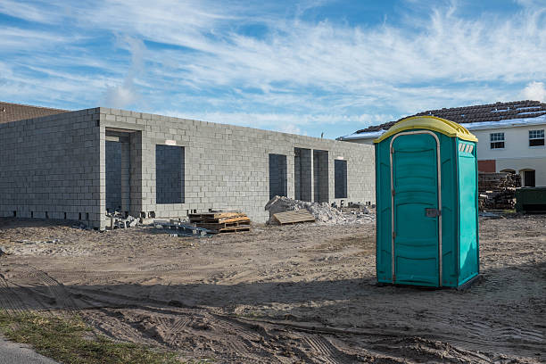 Portable Toilet Options We Offer in Green Oaks, IL